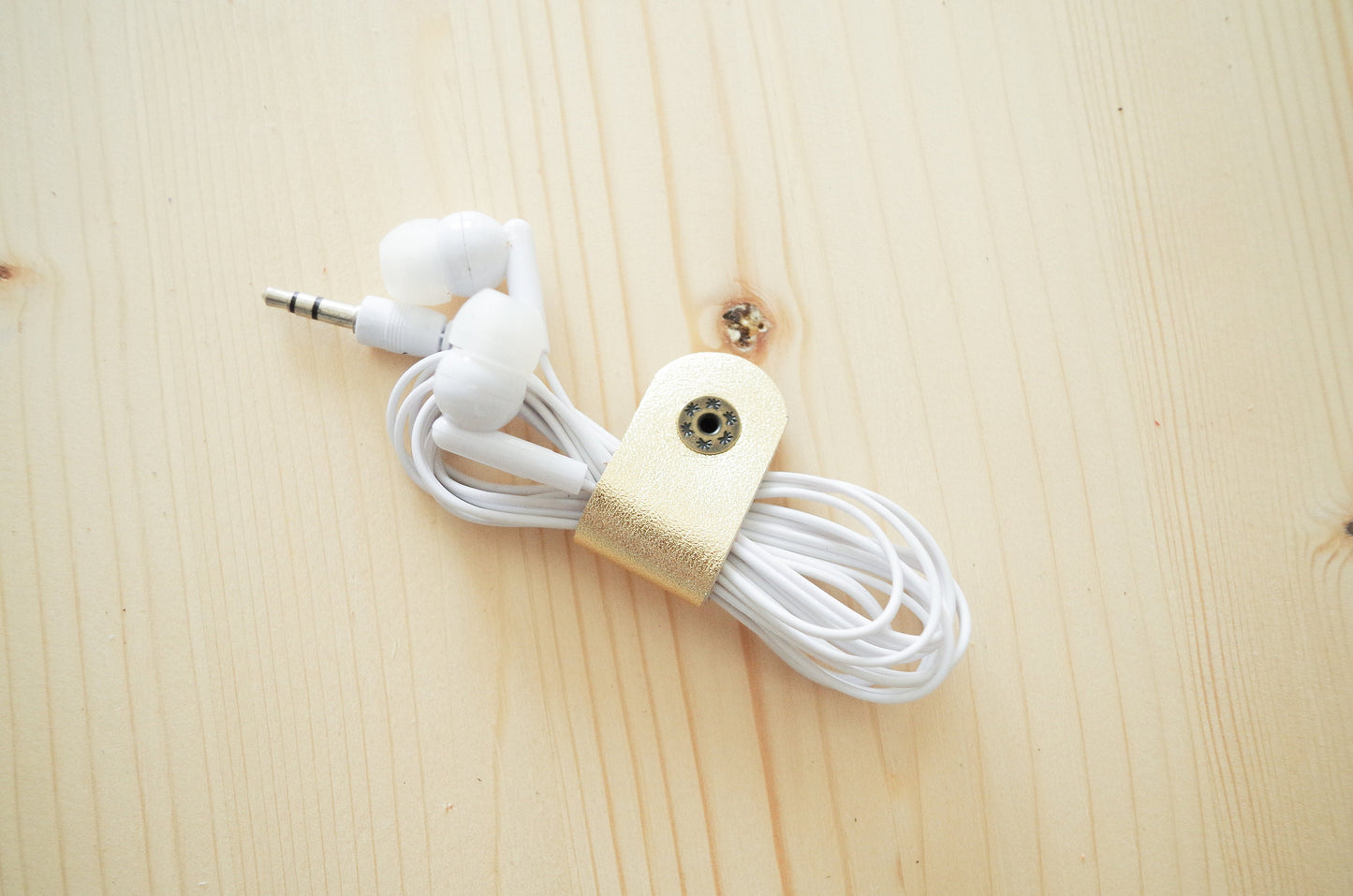 Cord Clip in Gold