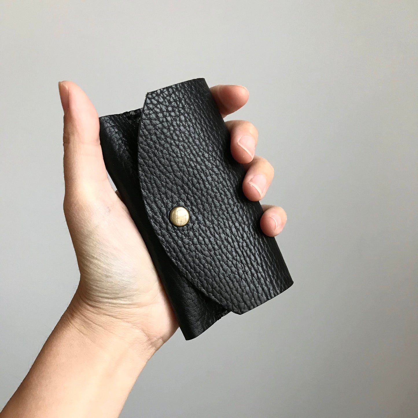 Arc Card Holder