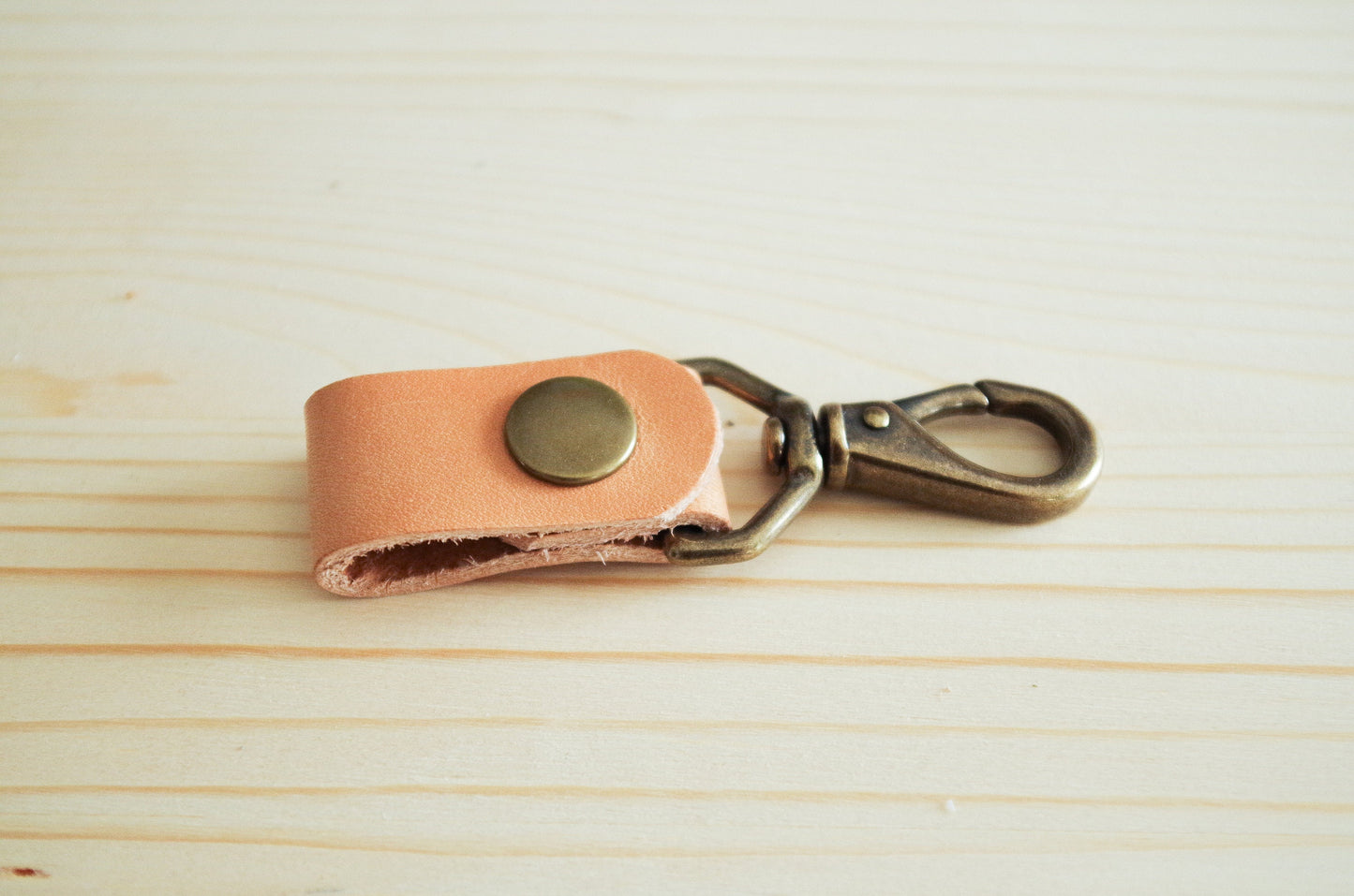 Swivel Snap Cord Clip in Russet