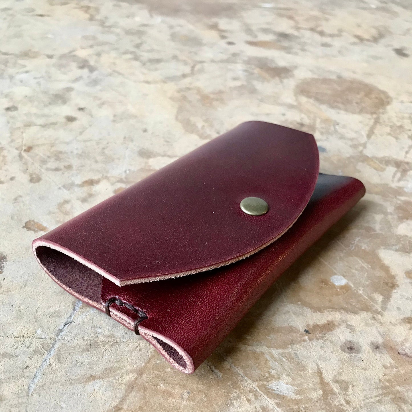 Arc Card Holder