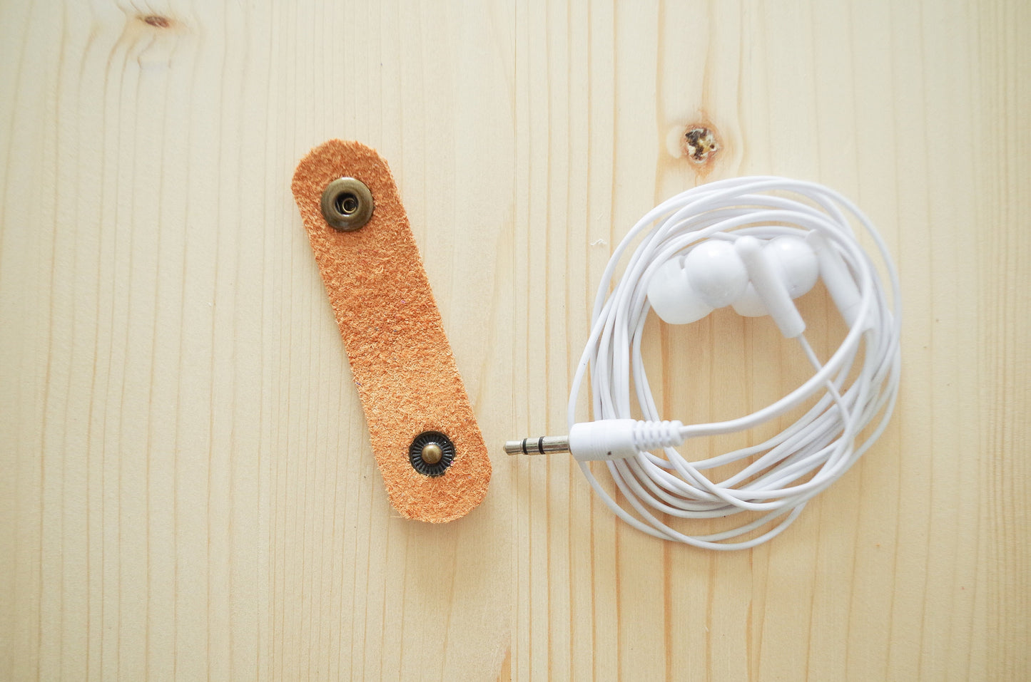 Cord Clip in Orange